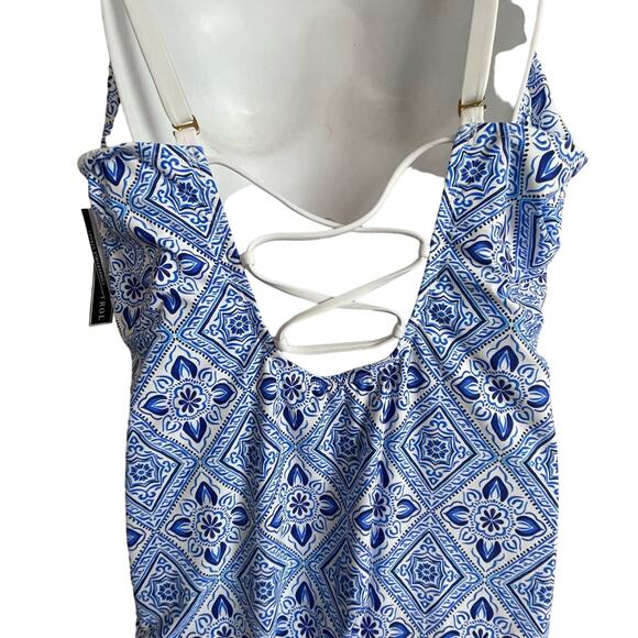 NWT La Blanca One Piece Swimsuit 22W Tummy Control Modest Cruise Strappy Back - Picture 11 of 12